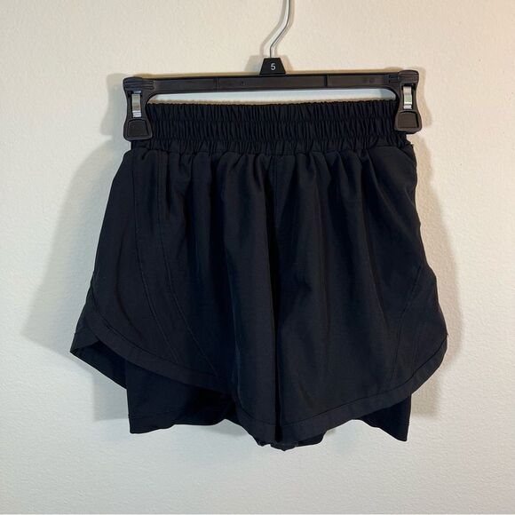 ✨ AS Revival Women’s Black Athletic Shorts Small - Picture 1 of 10